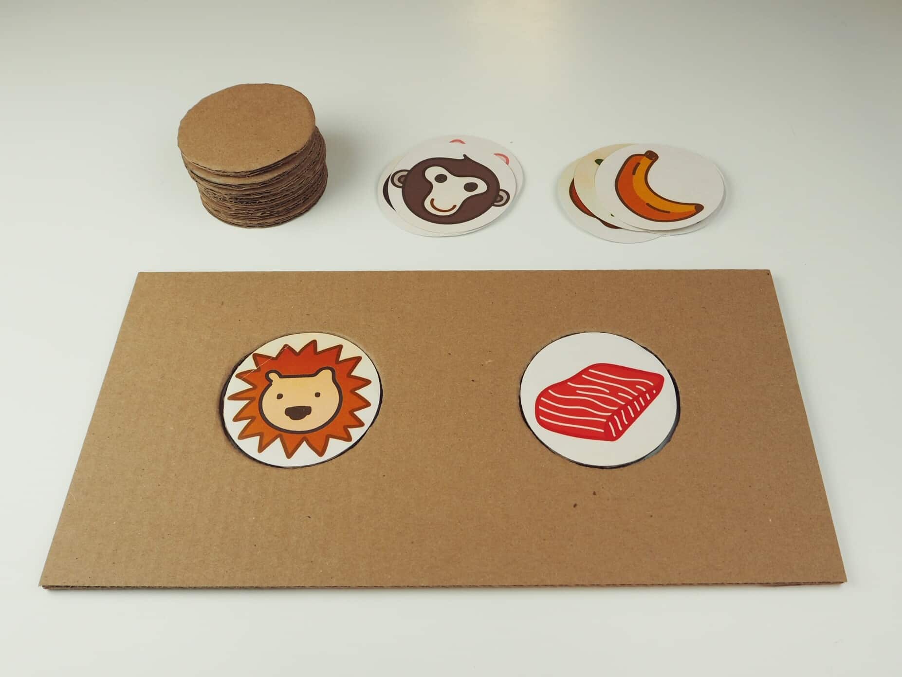 DIY自製紙箱玩具 紙箱圖卡配對遊戲 DIY Cardboard Matching Game