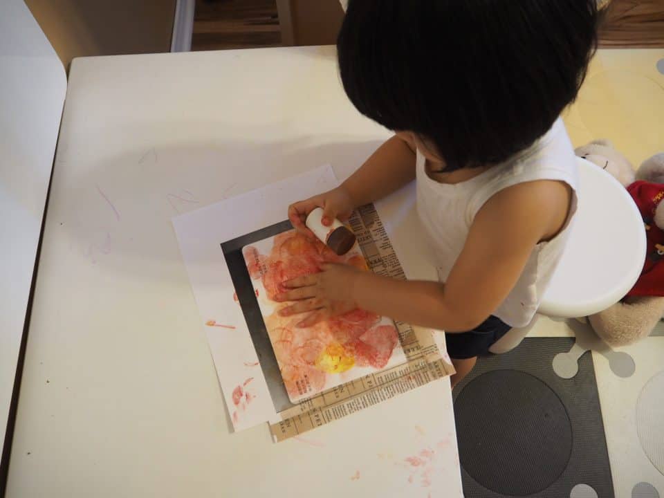 《棕色的熊、棕色的熊，你在看什麼？》 – 海綿彩印畫 (繪本延伸創作)