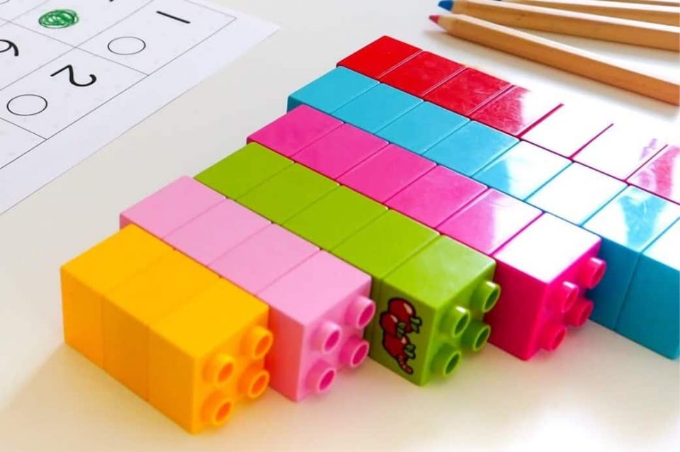 三種 Duplo樂高積木玩法：數字與顏色配對遊戲 (免費圖檔分享） 1
